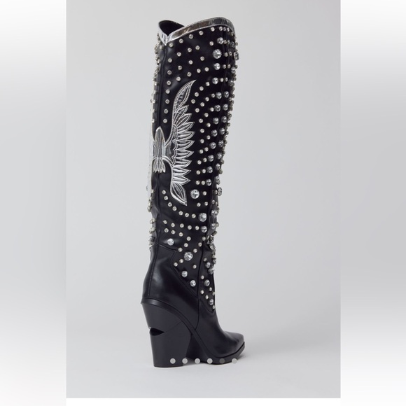 UO Studed tall black cowboy boots size 9 - Picture 6 of 6